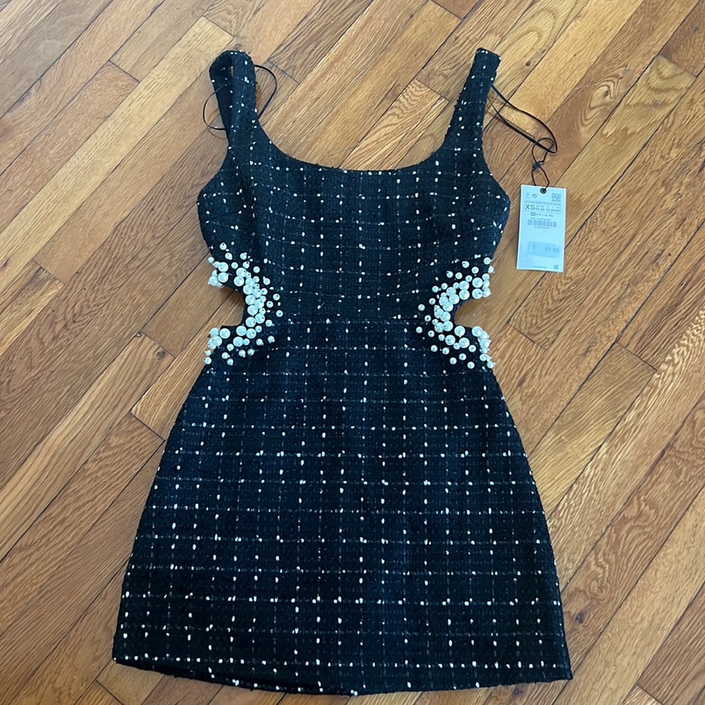 Zara tweed dress w pearls SZ XS